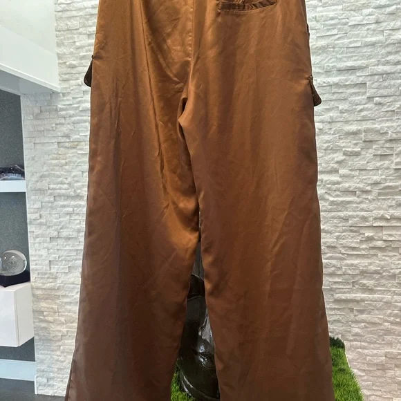 BNWT chocolate brown “mocha” Milan satin cargo The Noli Shop pants 4 - Picture 3 of 8